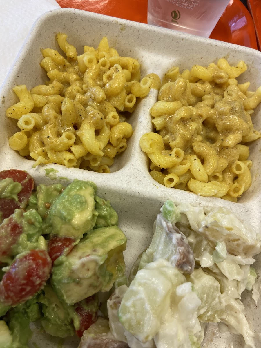 Vegan Mac with turmeric sauce! My 13 year old LOVES it! Yummy sides! 😋