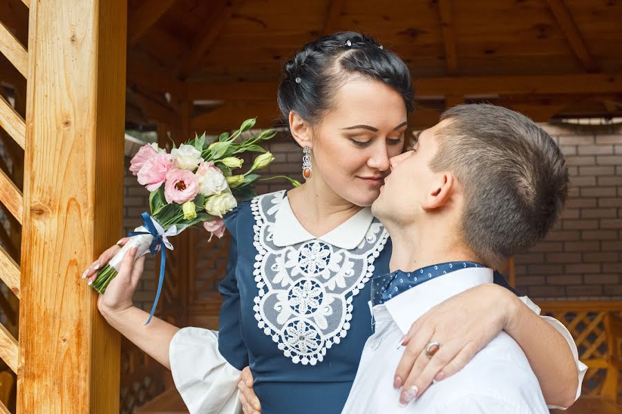 Wedding photographer Ekaterina Pereslavceva (katyasmile). Photo of 19 January 2016