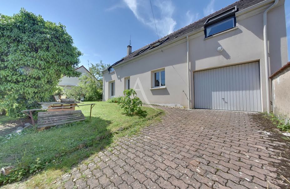 Vente maison 6 pièces 161 m² à Auxerre (89000), 266 000 €