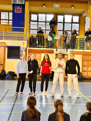 Compétition benjamins-minimes en gymnase