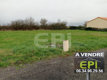 terrain à Argenton-l'Eglise (79)