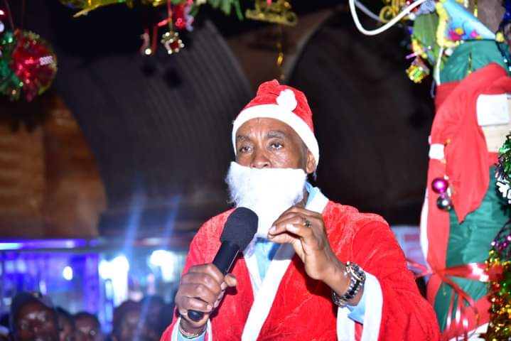 Governor Kimani Wamatangi during the lighting up of Christmas tree in kiambu town.