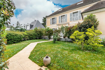 maison à La Celle-Saint-Cloud (78)