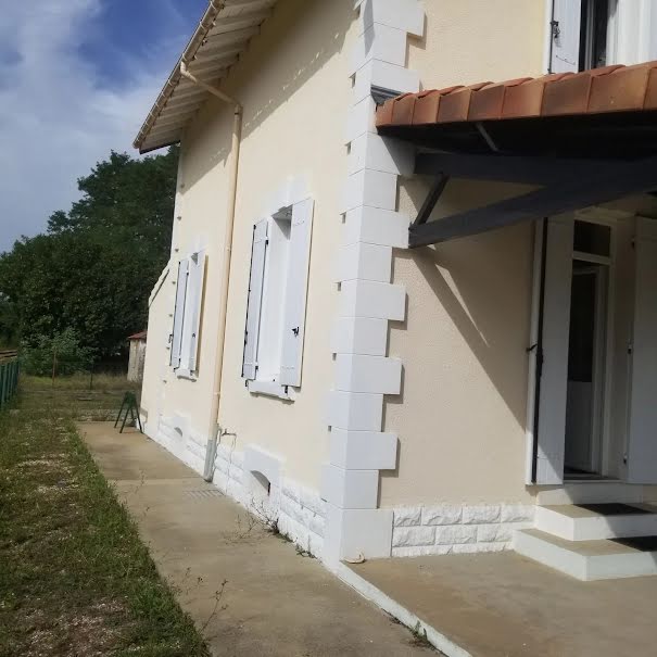 Vente maison 4 pièces 54 m² à Saintes (17100), 109 000 €