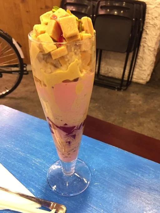 Mango Kulfi Falooda