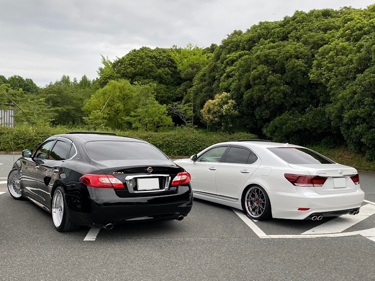 LSのLS後期・モデリスタ・シーマ・52エル・大分、福岡コラボ(おまけ滋賀リモートコラボ)に関するカスタム事例の投稿画像9枚目