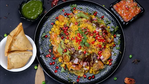 Gorakhpuriya Style Chole Wala Samosa Chaat