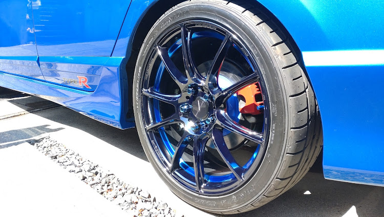シビックタイプRのみんなのセンターキャップが見たい・WedsSport・SA-25R・コンケイブ・ウェッズスポーツに関するカスタム事例の投稿画像3枚目