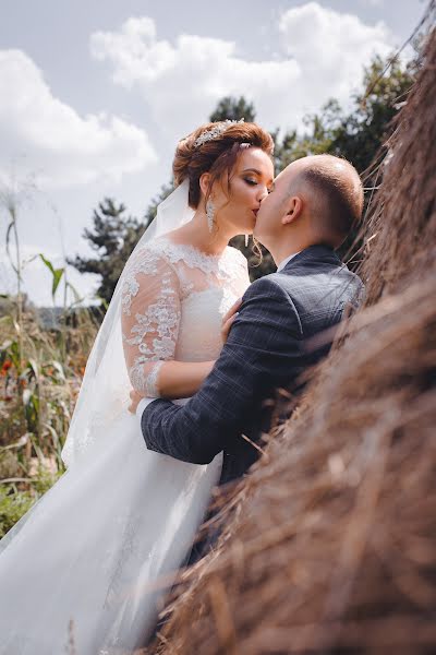 Wedding photographer Andrian Yaroslavov (yarvisuals). Photo of 19 December 2018