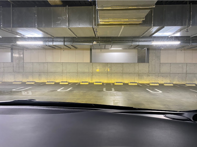 アルファードの爆光過ぎて周りに迷惑なのは嫌・veleno 10600lmに関するカスタム事例の投稿画像9枚目