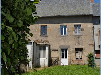 maison à Bourg-Lastic (63)
