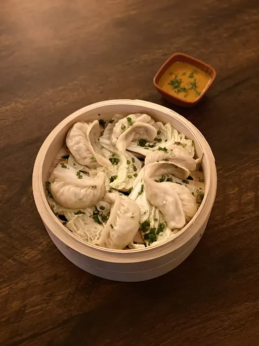 Tibetan Steamed Veg Momos [6 Pieces]