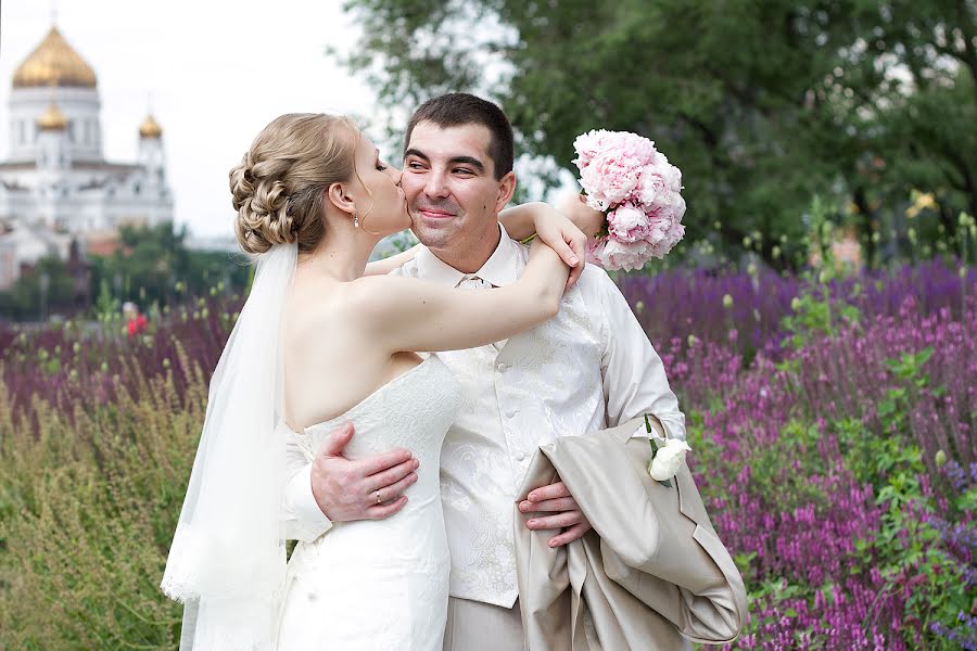 Wedding photographer Evgeniya Bulgakova (evgenijabu). Photo of 12 February 2015