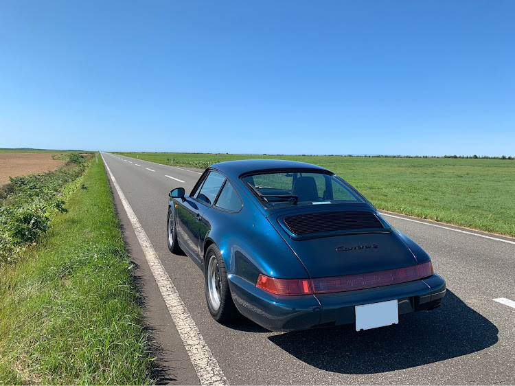 964 カレラ2の2019ベストショット・ベストショットでもないけど・場所的にベストということで・964・カレラ2に関するカスタム事例の投稿画像2枚目
