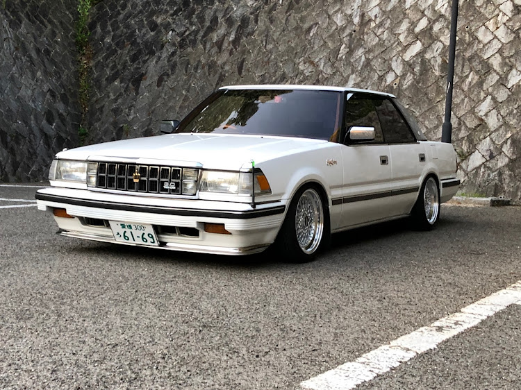 クラウンセダンの車高調整・12クラウン・gs121クラウンに関するカスタム事例の投稿画像5枚目
