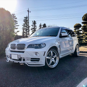 X5 E70