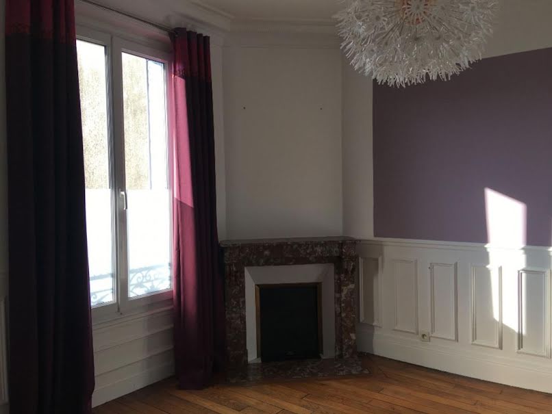 Location  appartement 3 pièces 52 m² à Meaux (77100), 798 €