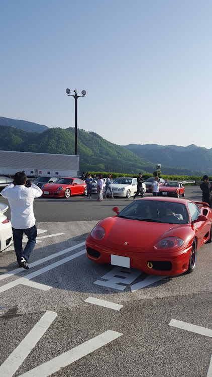 Eクラス セダンのドライブ・ツーリング・スーパーカー・ロリンザーに関するカスタム事例の投稿画像3枚目
