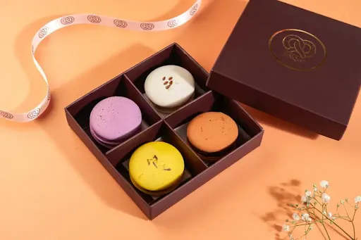 Assorted Macarons [Box Of 4]