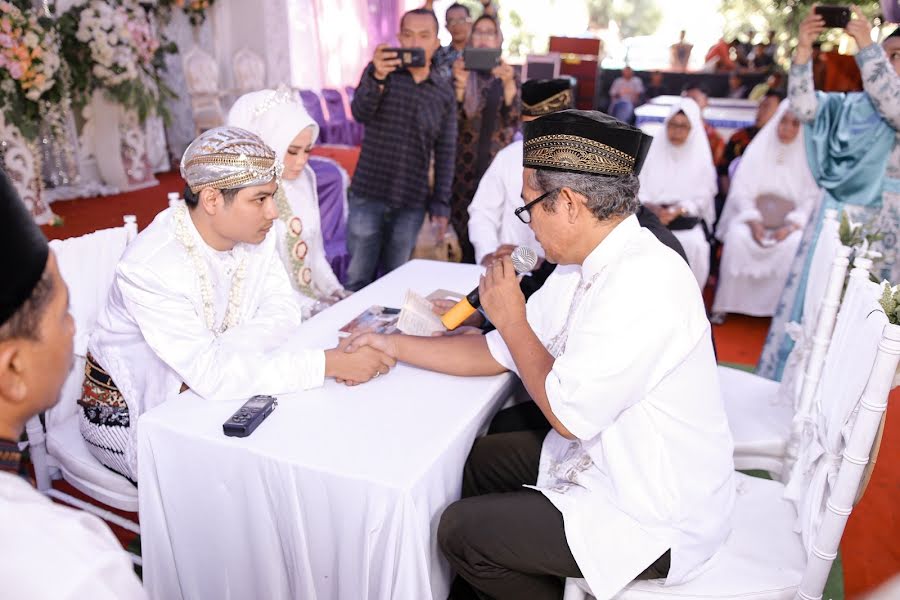 Jurufoto perkahwinan Dimas Jaya Diningrat (dejede). Foto pada 1 Jun 2020