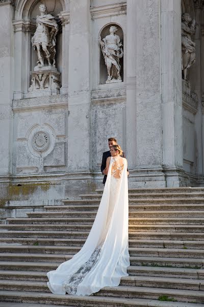 Fotógrafo de casamento Taya Kopeykina (tvkopeikina). Foto de 10 de junho 2018