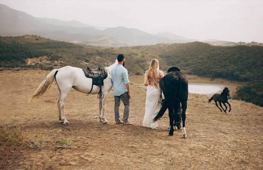 Wedding photographer Mariya Gvedashvili (gvedashvili). Photo of 10 March 2020