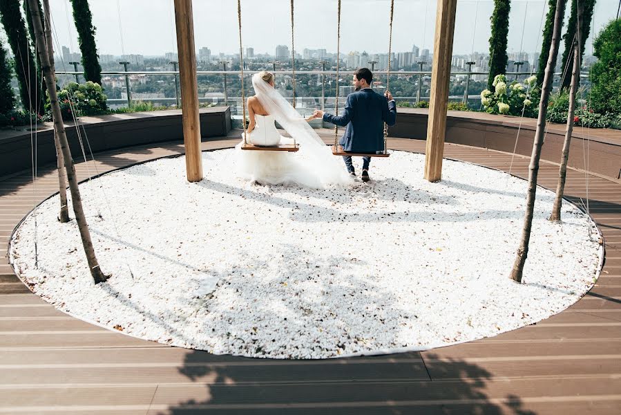 Fotógrafo de casamento Nazariy Karkhut (karkhut). Foto de 2 de abril 2019