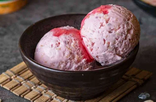 Kaju Gulaknd Ice Cream