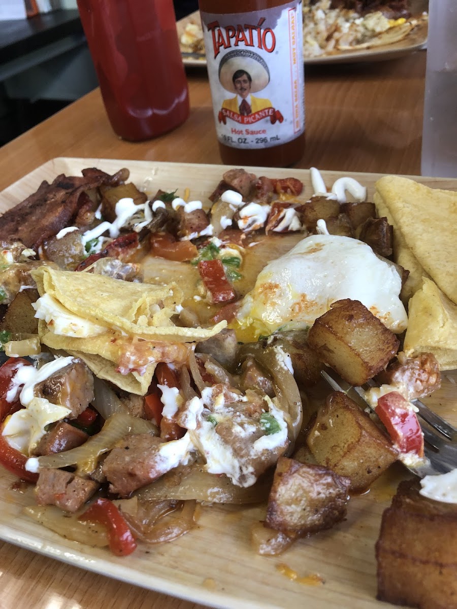 Purely fabulous and GLUTEN FREE!! Another fantastic meal. This is the Shack Skillet, with added sour cream & a side of BACON. Yummers!