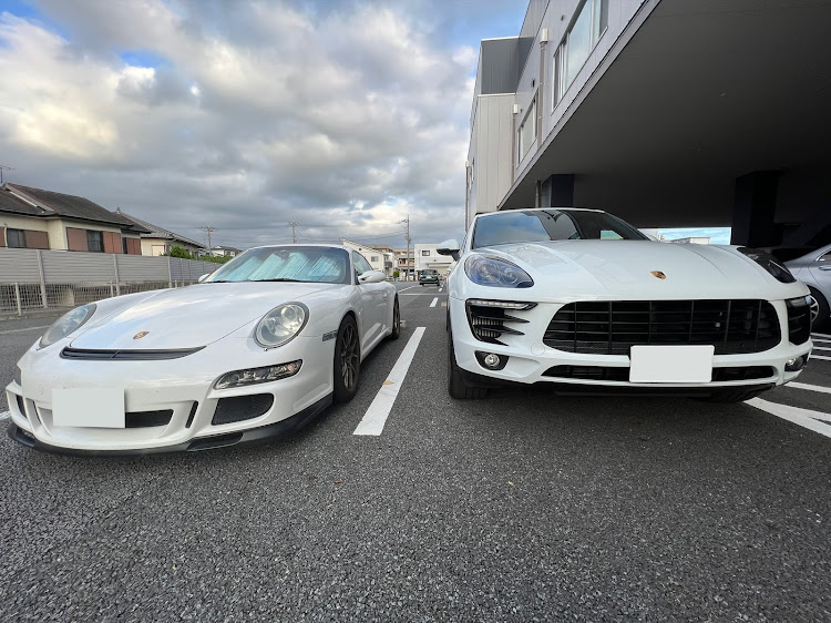 マカンのポルシェマカンＳ・ポルシェ女子・駐車場・病院の駐車場・GT3に関するカスタム事例の投稿画像2枚目