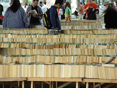 Photo Marché aux livres de la rive sud