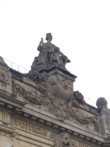 Statue au Musée d'Orsay à Pari