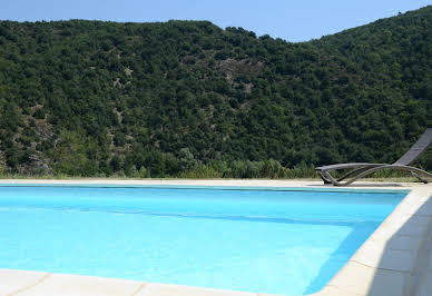 House with pool and terrace 2