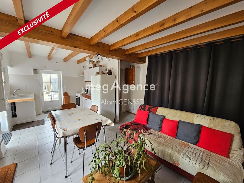 Vente maison 3 pièces 55 m² à Saint-Jean-d'Angély (17400), 149 000 €