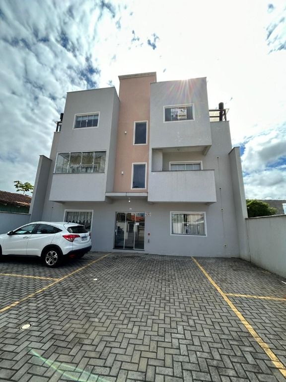 Apartamentos novos Praia de Armação do Itapocorói