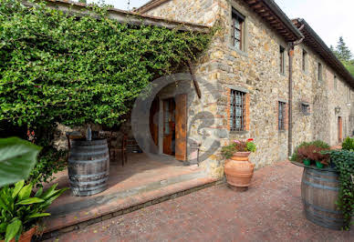 Farmhouse with outbuildings and garden 3