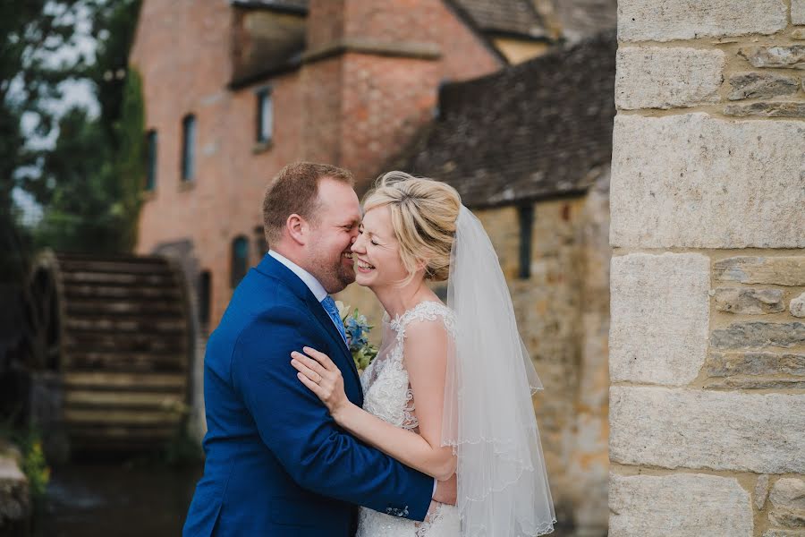 Fotografo di matrimoni Laura Richards (laurajayne). Foto del 30 agosto 2019