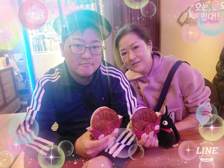 ハイエースバンの謝謝会・女子部・NENECHICKEN・トオルちゃんに関するカスタム事例の投稿画像13枚目