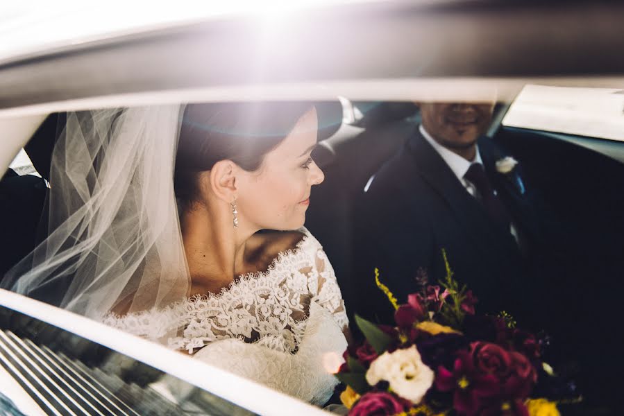 Fotógrafo de casamento Jakub Nowotyński (fotoreportazslu). Foto de 9 de setembro 2019