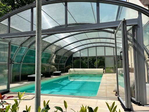 House with pool and terrace 1