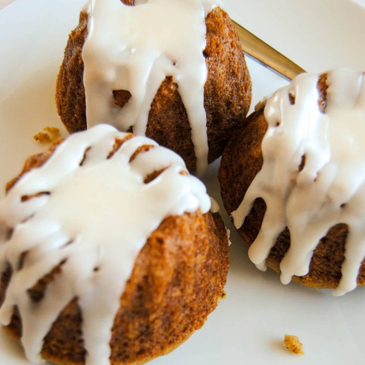 Christmas Mini Bundt Cakes - Two Sisters