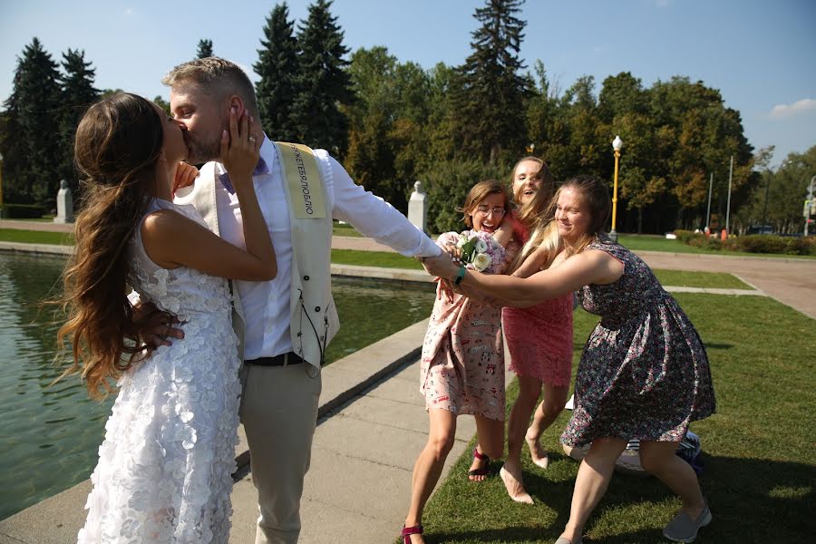 Jurufoto perkahwinan Pavel Salnikov (pavelsalnikov). Foto pada 10 September 2018