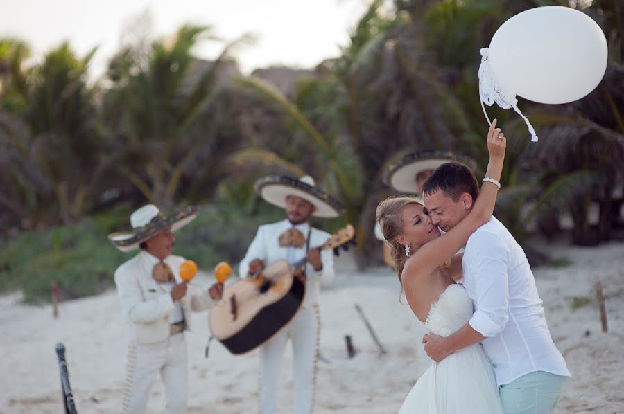 Wedding photographer Andrey Romanov (romster). Photo of 31 December 2013