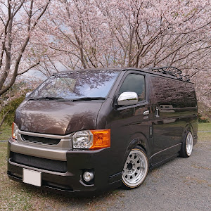 ハイエース
