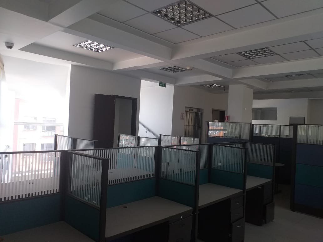 Oficina En Arriendo - Puente Largo, Bogota