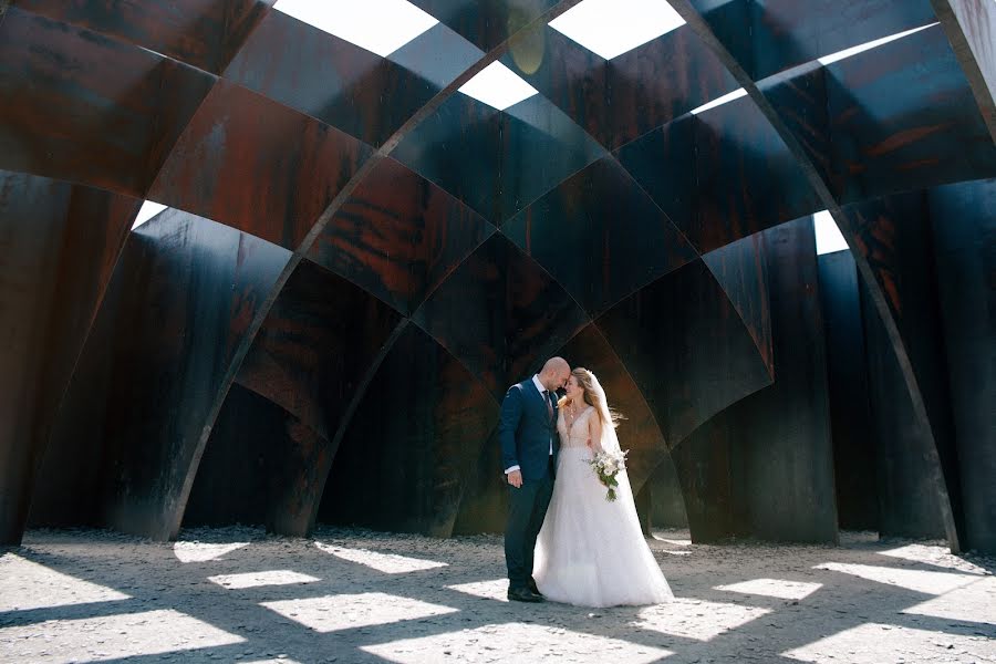 Fotógrafo de casamento Kseniya Timaeva (littlebirdie). Foto de 15 de março 2019