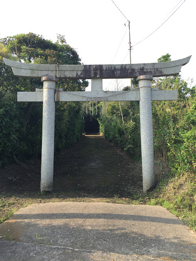 八幡様鳥居