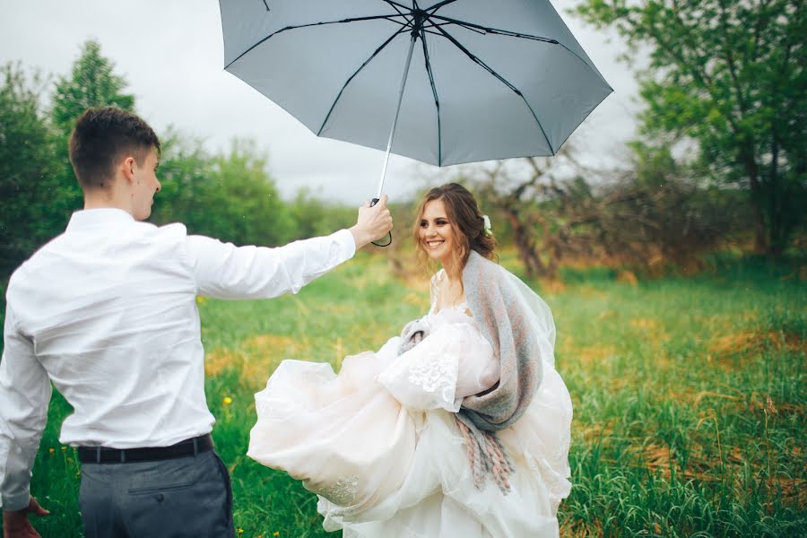 Fotógrafo de bodas Lena Astafeva (tigrdi). Foto del 21 de mayo 2018