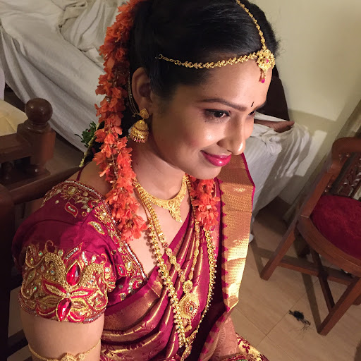Jampull Makeup Artist — business photo 5