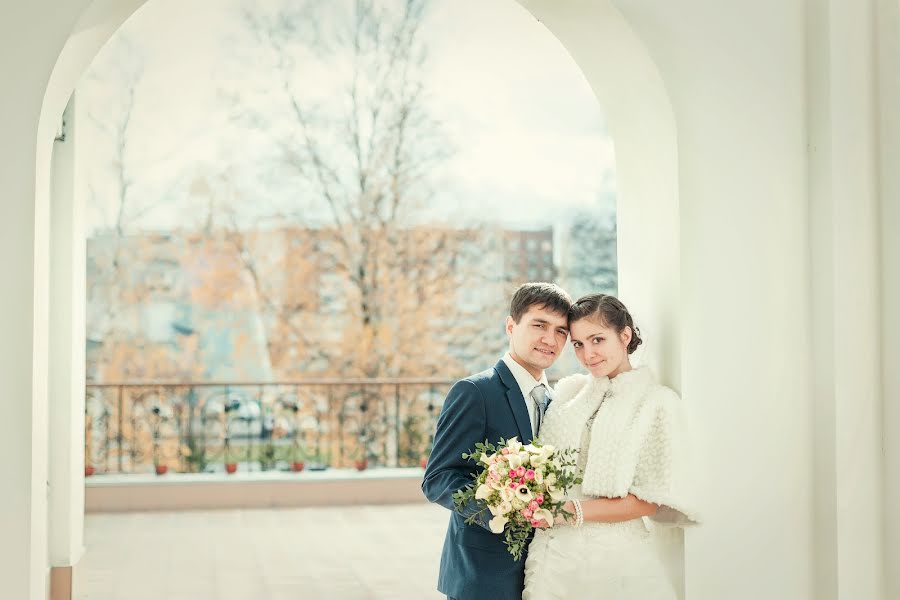 Wedding photographer Olga Dubrovina (fotofelis). Photo of 25 October 2014